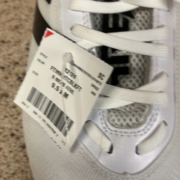 Mens Adidas Freak Mid Football Cleats White Black FX2124 Size 9.5 - Picture 10 of 10